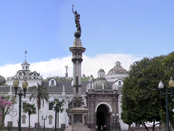 Discover Quito, capital and 2nd largest city of Ecuador (1,500,000 people)